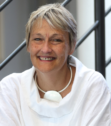 Simone Robinson, First Ascent | Agri Business Review | Top Brain Science-Based Leadership Development Solutions in UK